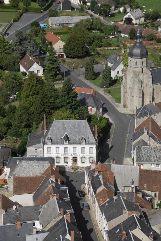 Hotel Du Berry Aigurande Exterior foto