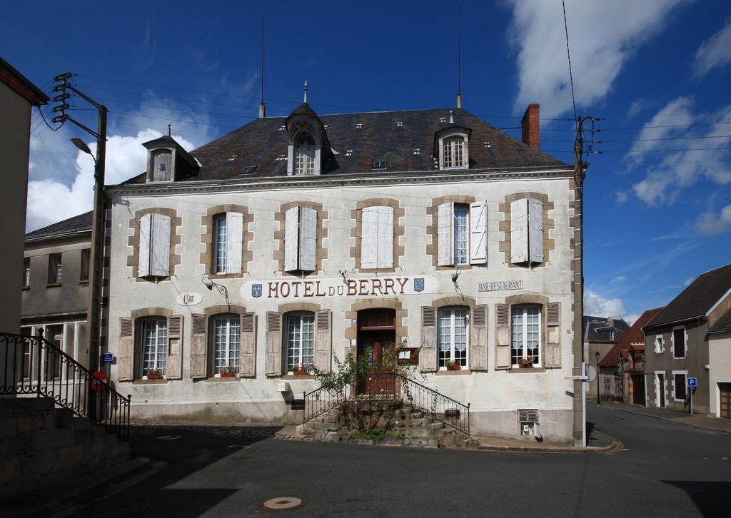 Hotel Du Berry Aigurande Exterior foto